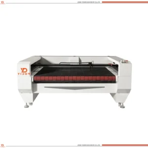 Auto Feeding Laser Cutting Machine with Rdworks V8 Leather and Fabric